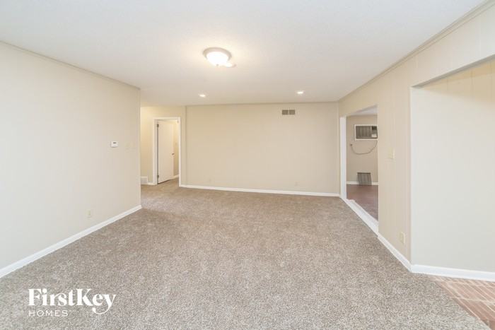 2311 Ridgeland St - Photo 3 of 15