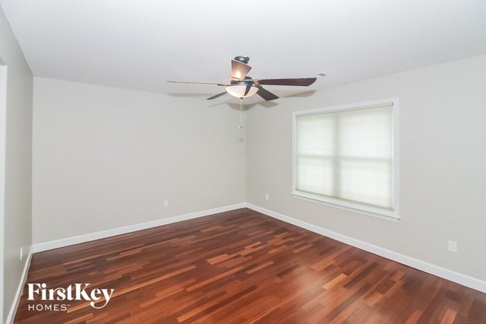 1456 Milestone Cir - Photo 3 of 15