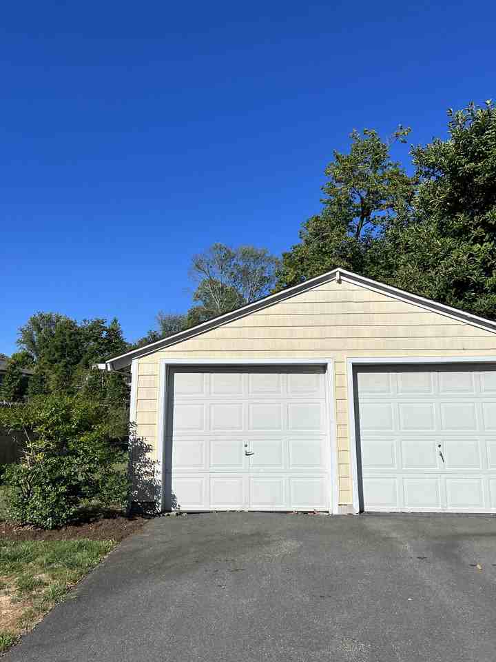 4 Lake Drive - Photo 3 of 14