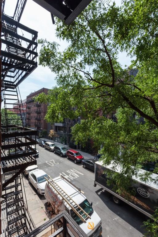 E 5th St #2D - Photo 6 of 7