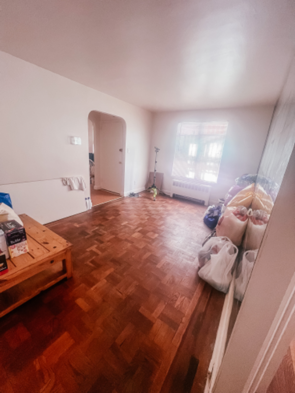 1975 Ellis Ave - Photo 3 of 4