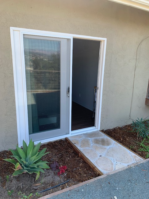 200 Robles Pl - Photo 2 of 15