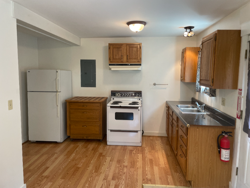 497 Main St #6 - Photo 2 of 5