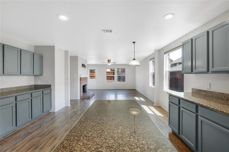 13072 Sewanee Dr - Photo 2 of 23