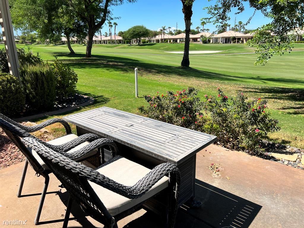 80464 Muirfield Dr - Photo 2 of 12