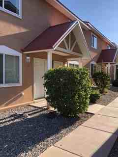 501 Girard Blvd Se Apartments in Victory Hills, Albuquerque, NM 87106