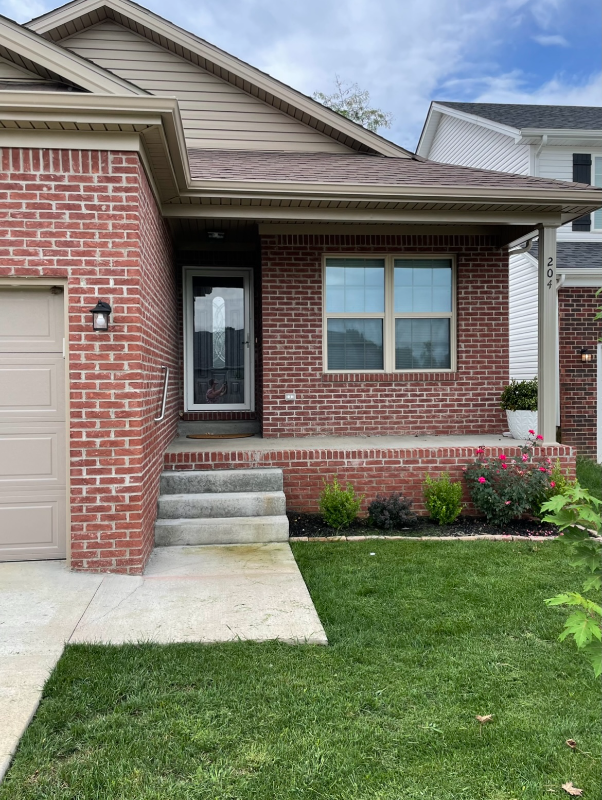 204 Tower Dr - Photo 2 of 21