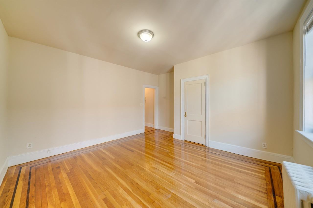 51 E Brinkerhoff AveApartment 9 #51-9 - Photo 6 of 10