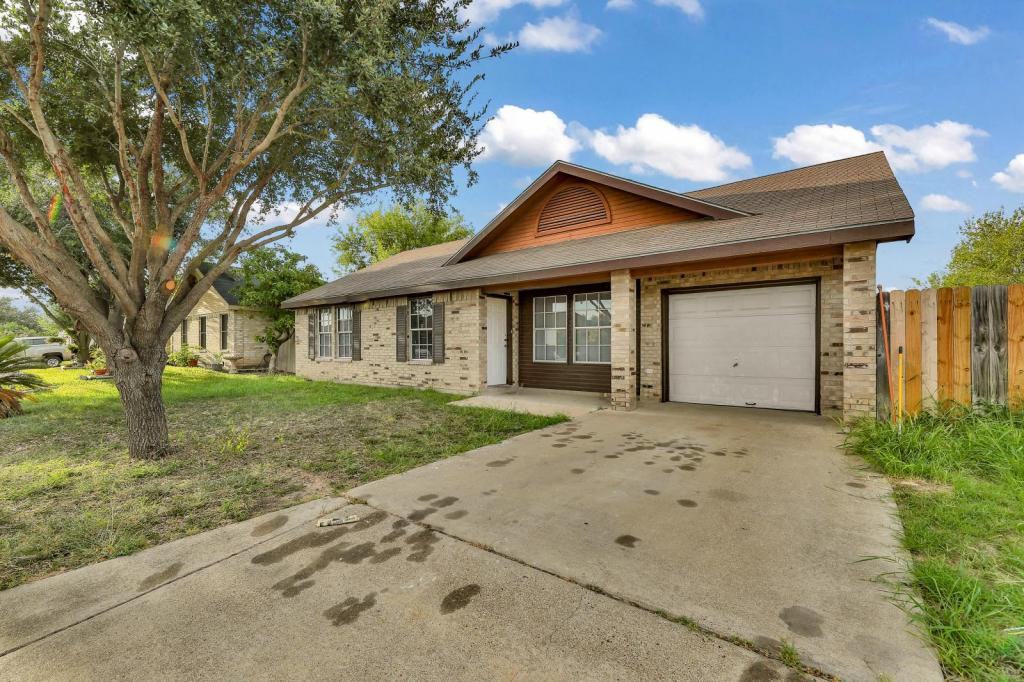 2124 Fairmont Ave - Photo 3 of 17