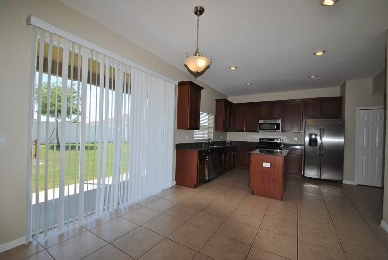 4712 Hickory Stream Ln - Photo 3 of 7