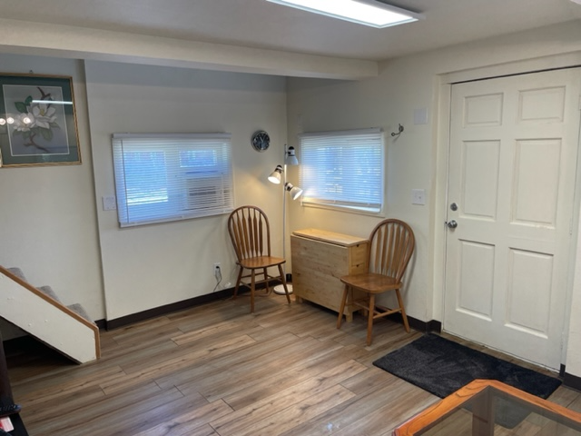 20701 Crescent Lake Rd - Photo 3 of 16