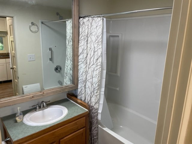 20701 Crescent Lake Rd - Photo 5 of 16