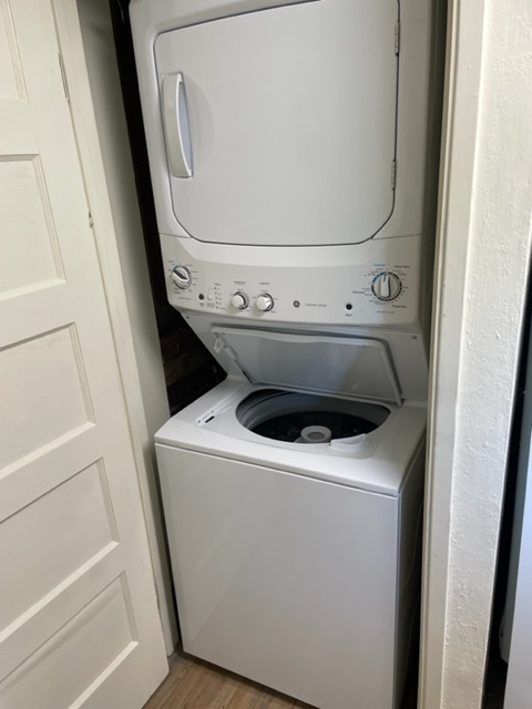 20701 Crescent Lake Rd - Photo 7 of 16