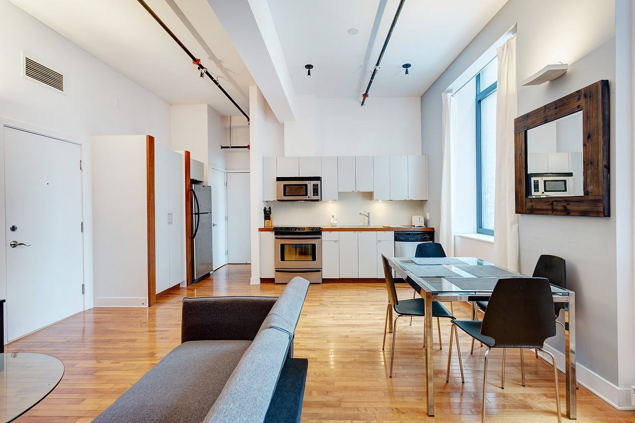 1015 Rue William #202