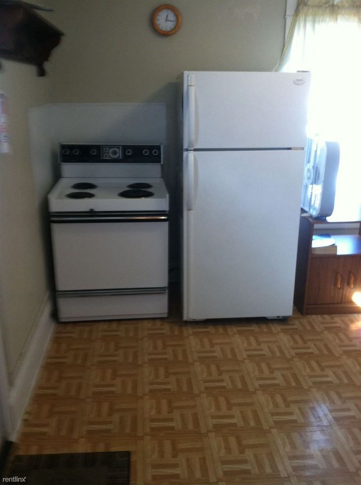 700 Marion St - Photo 3 of 8