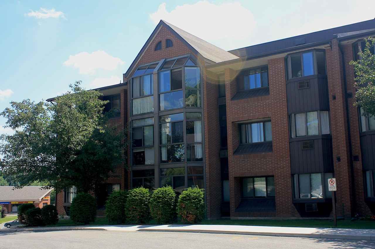 Country Hill Villas - Photo 3 of 18