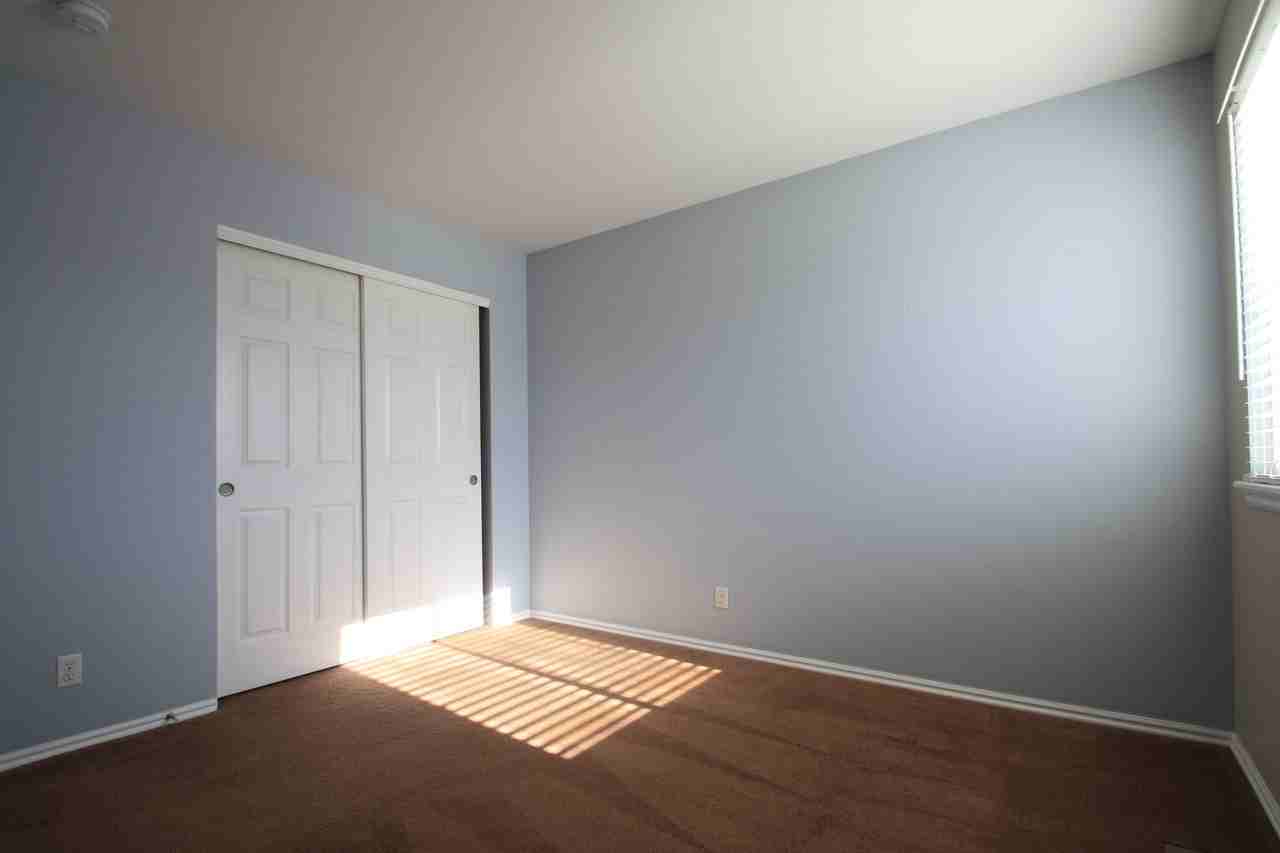 18929 E Linvale Pl - Photo 3 of 12