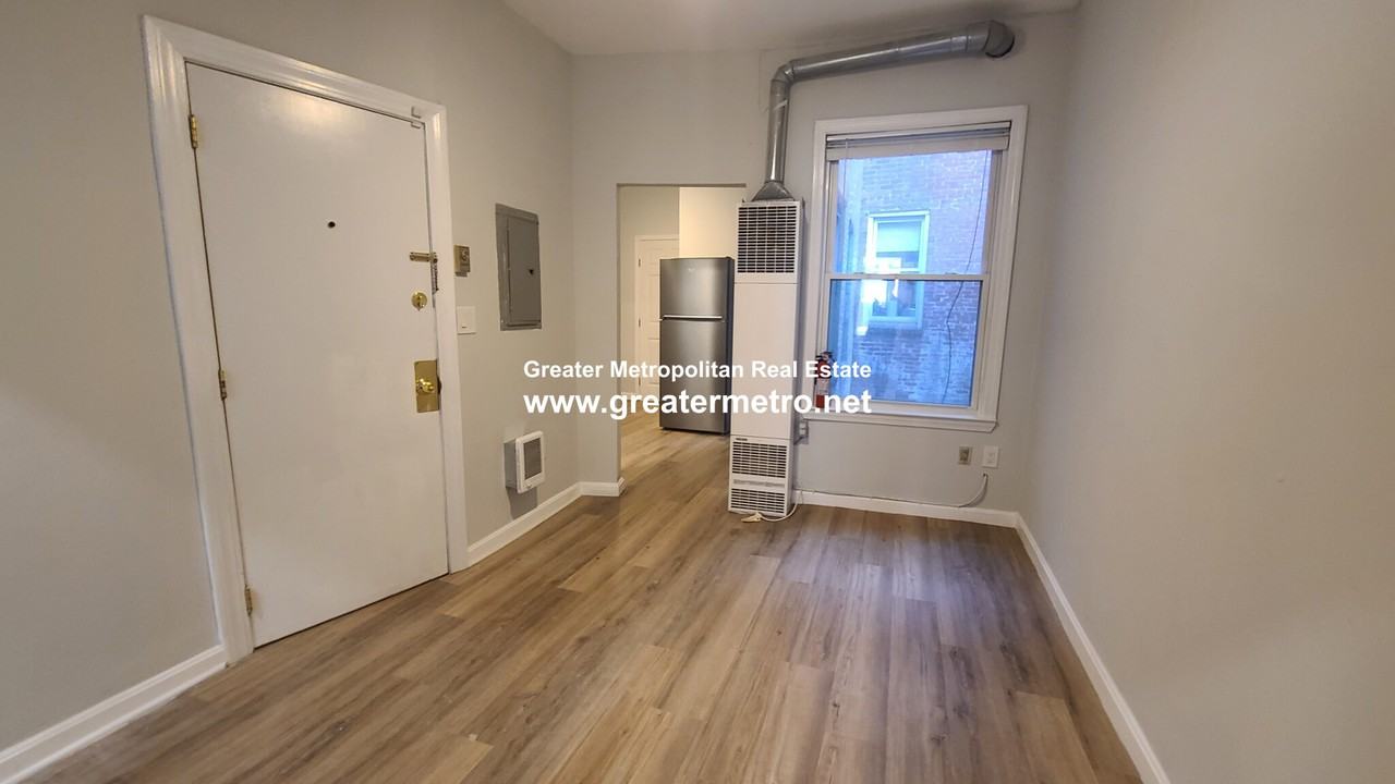 9 Noyes Pl #2 - Photo 6 of 22