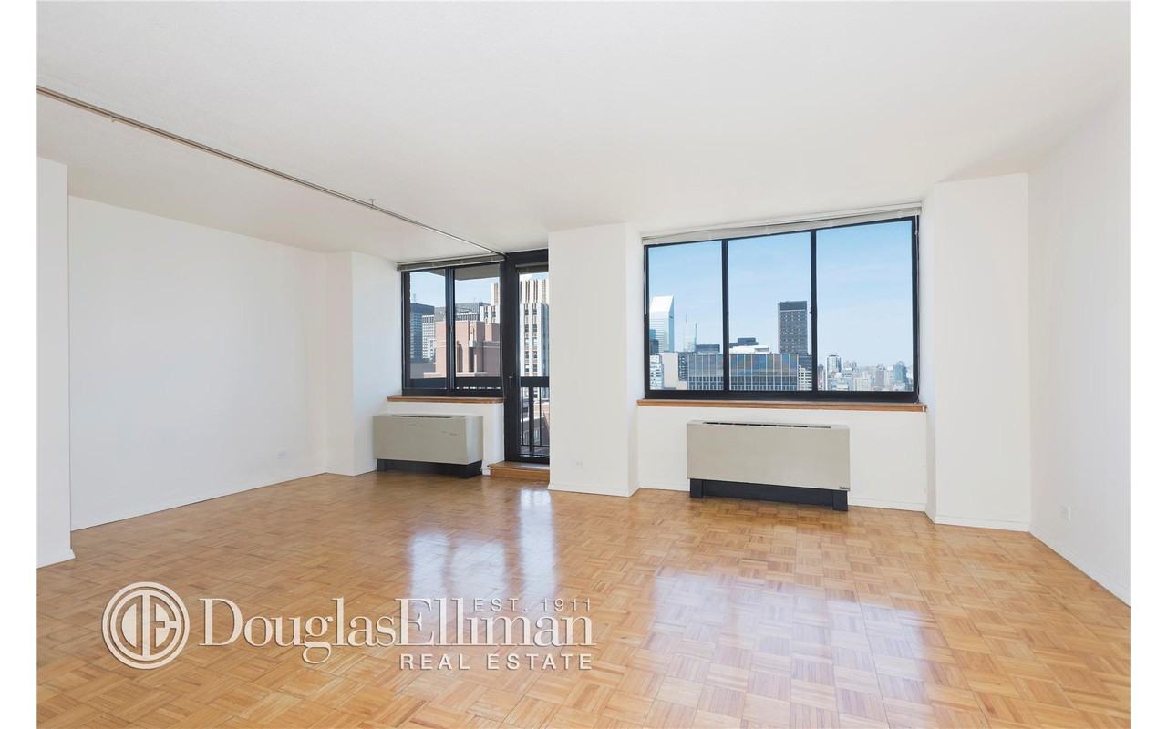 250 E 40th St #46B