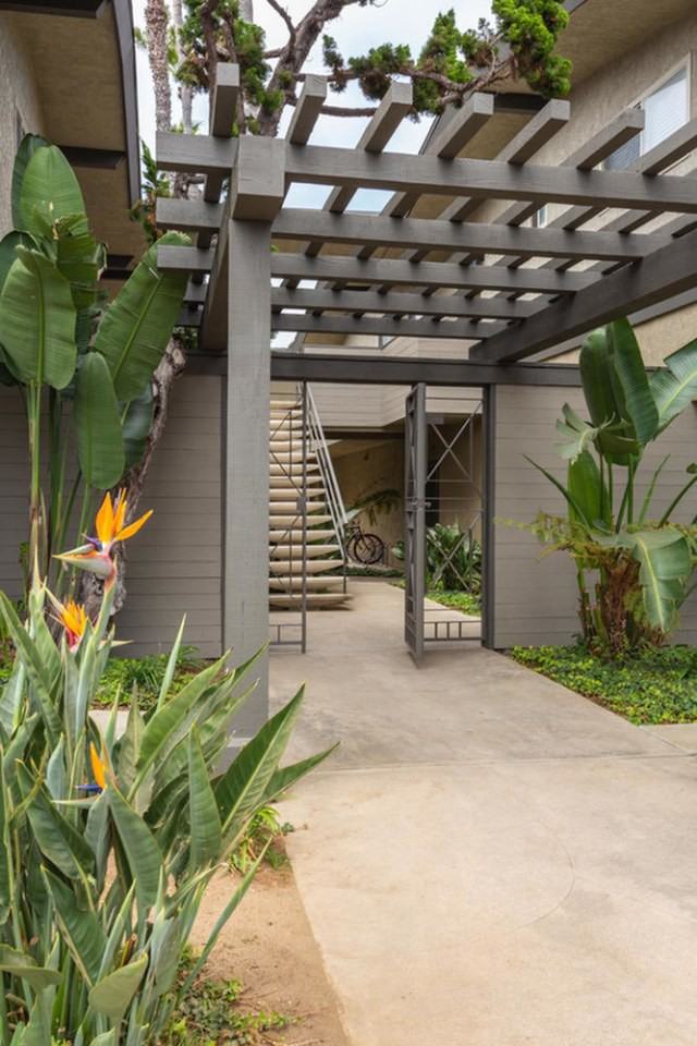 Elán Beachhouse Apartment Homes - Photo 2 of 18