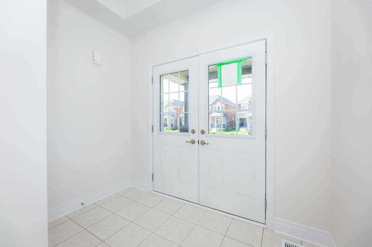 20 Overstone Road - Photo 3 of 40