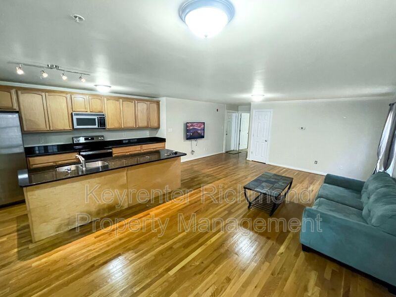 3219 Ellwood Ave #A - Photo 3 of 10