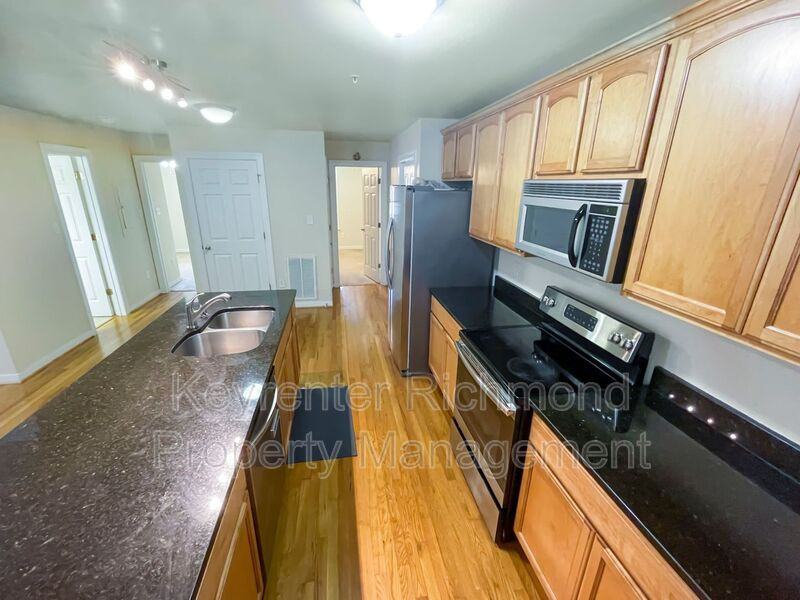 3219 Ellwood Ave #A - Photo 4 of 10