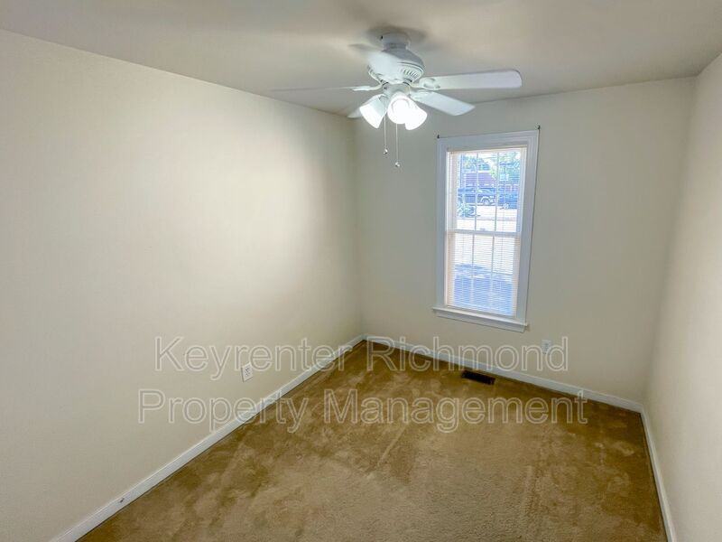 3219 Ellwood Ave #A - Photo 6 of 10