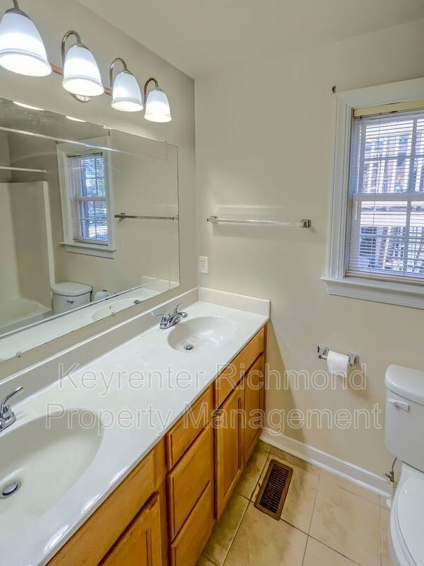 3219 Ellwood Ave #A - Photo 7 of 10