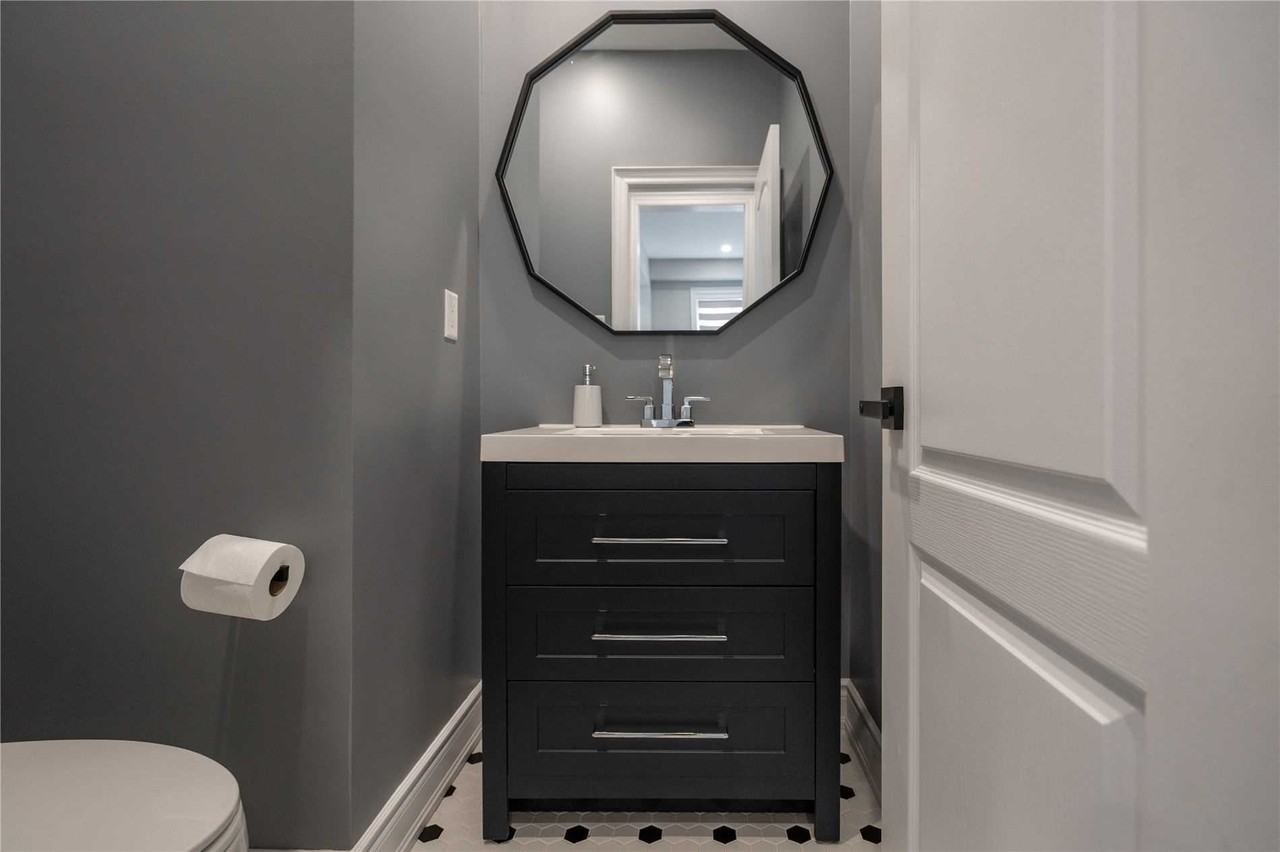 44 Boundbrook Drive - Photo 3 of 16