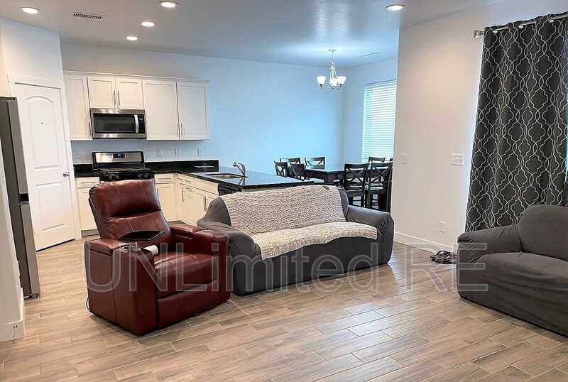 11851 Pegasus Rd - Photo 7 of 24