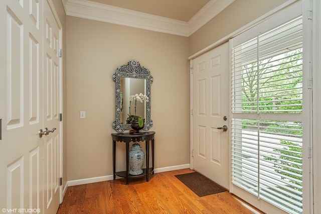 732 11th St - Photo 2 of 15