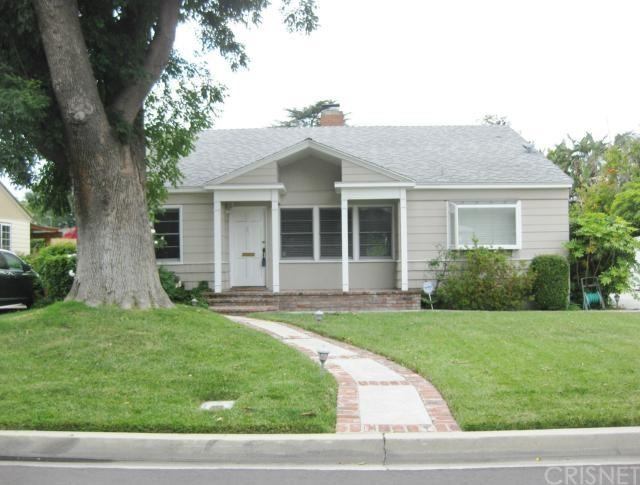 6045 Sunnyslope Ave - Photo 3 of 25