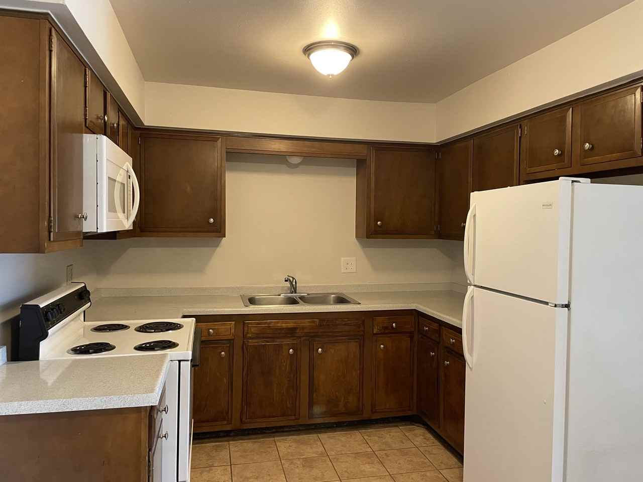 4244 South 51st Street - Photo 3 of 7