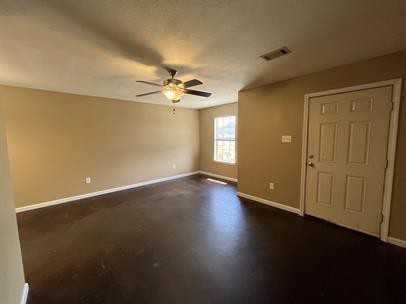 407 Middle Rd. - Photo 3 of 12