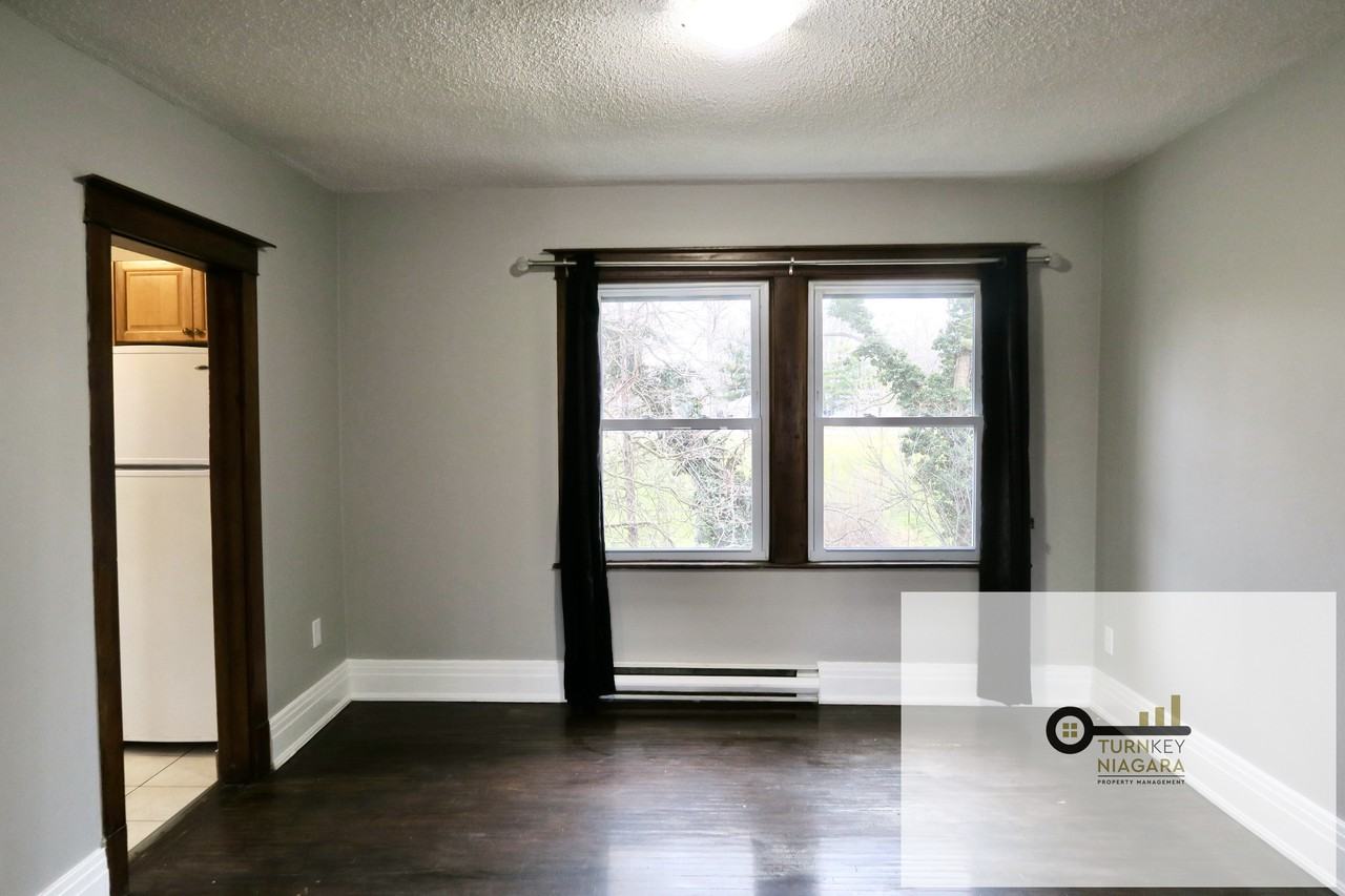 15 Hainer Street - Photo 3 of 16