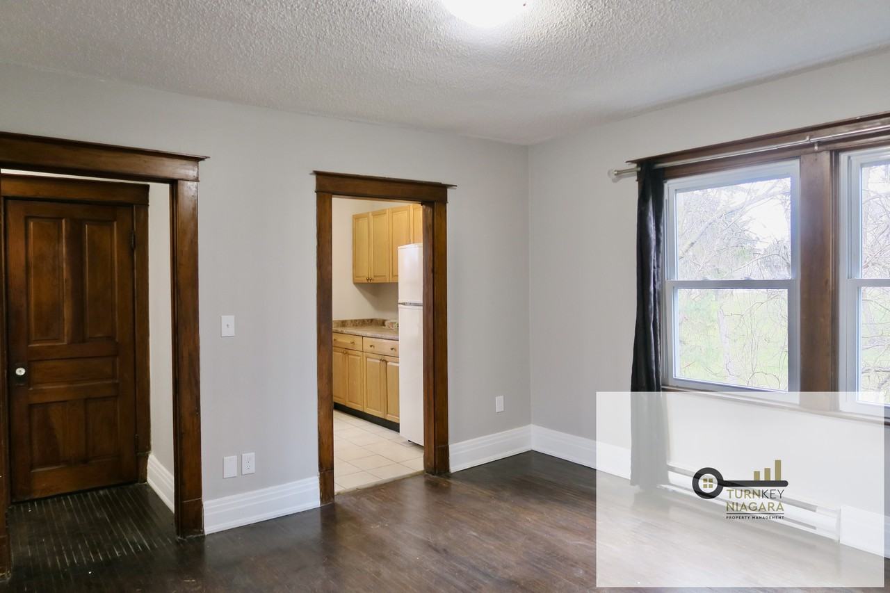 15 Hainer Street - Photo 4 of 16