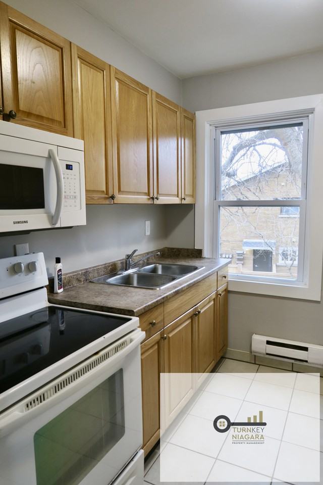 15 Hainer Street - Photo 7 of 16