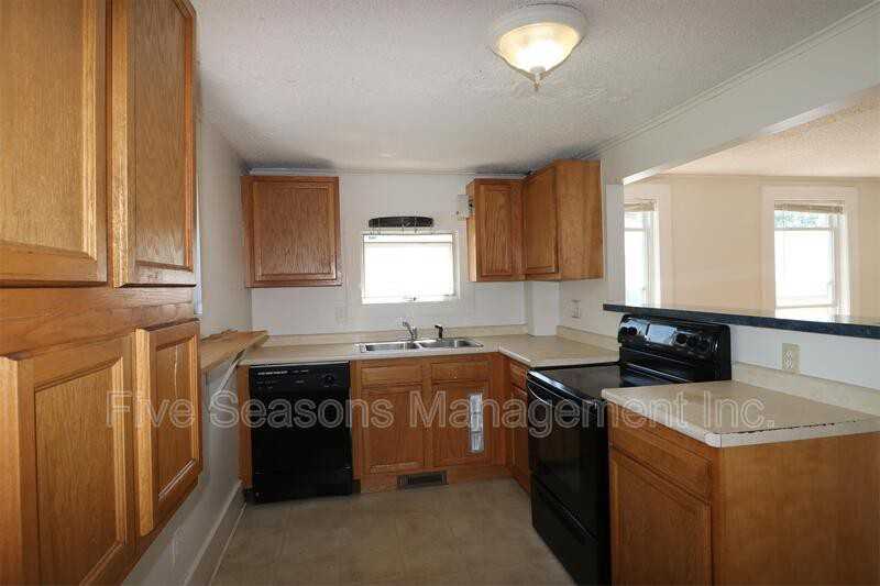 128 N Winooski Ave #130 - Photo 6 of 8