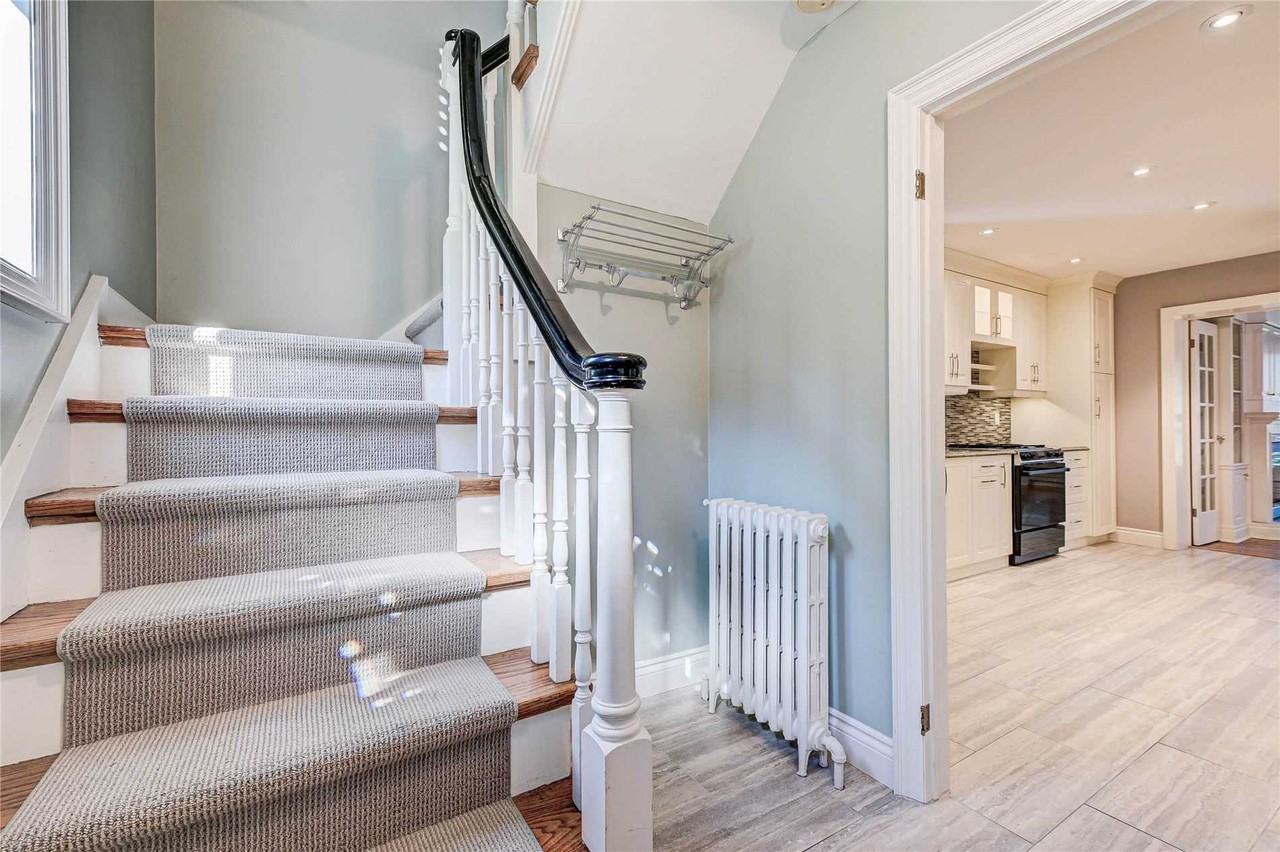 14 Crescentwood Road - Photo 3 of 20
