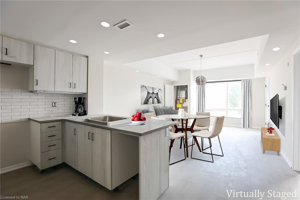 3998 Victoria Avenue - 104 - Photo 2 of 13
