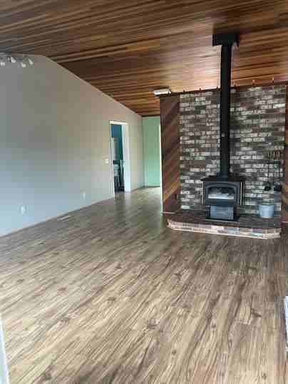 808 Ne Alder St - Photo 3 of 18