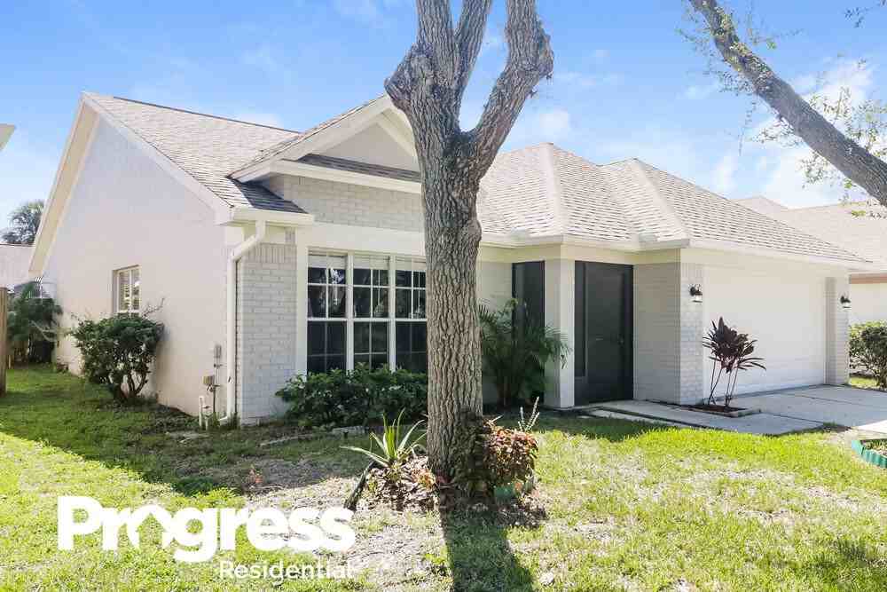 9765 Fox Hollow Rd - Photo 3 of 18