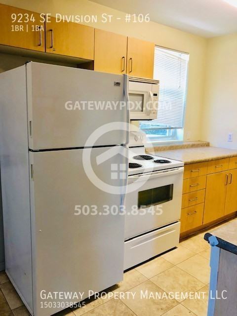 9234 Se Division St #106 - Photo 4 of 12