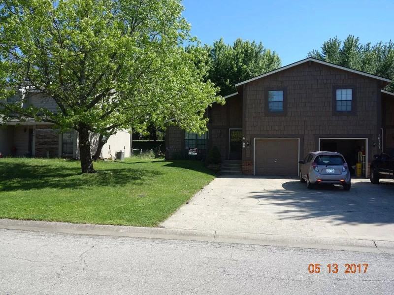 16109 W 141st Ter - Photo 2 of 14