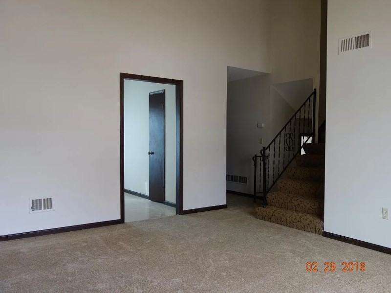 16109 W 141st Ter - Photo 5 of 14