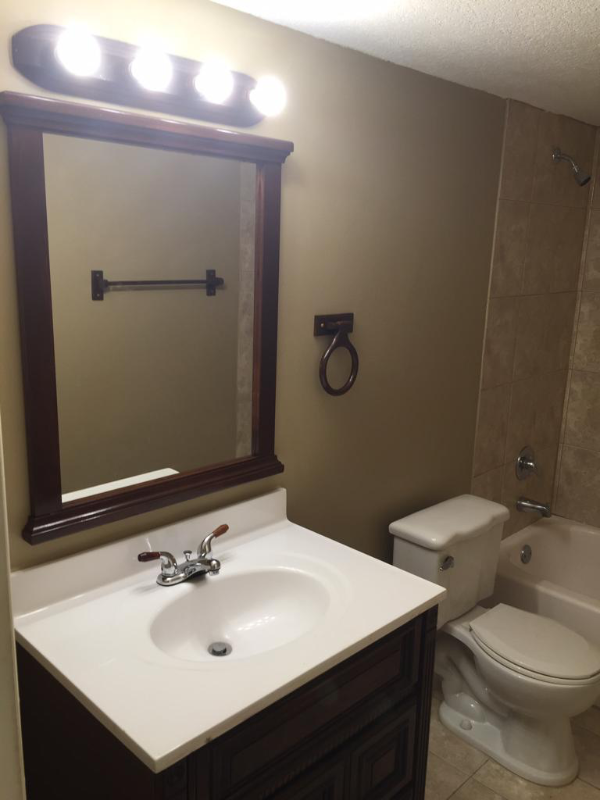 4112 Inverrary Dr - Photo 6 of 9