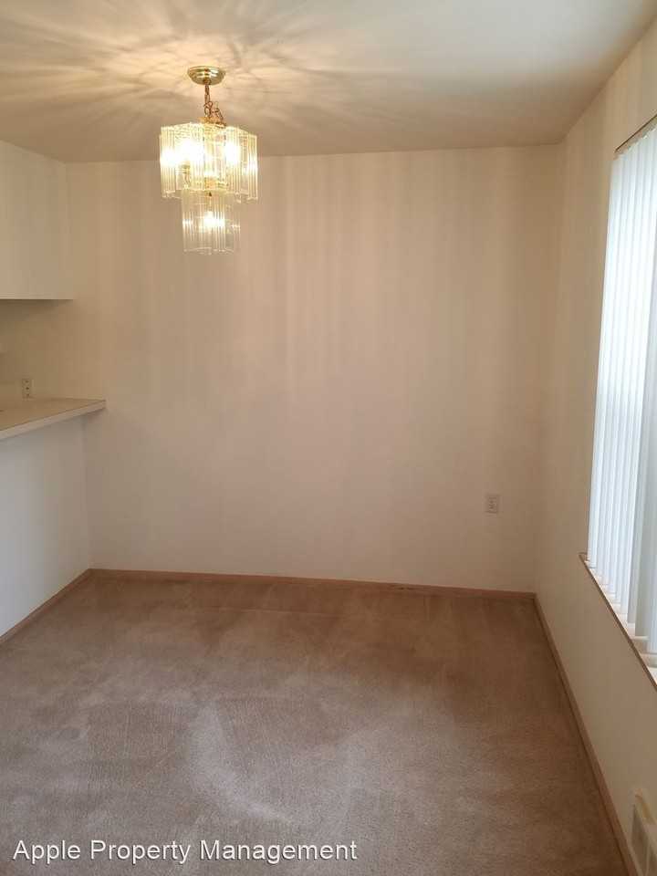 7116 Ne 171st Ln - Photo 3 of 13