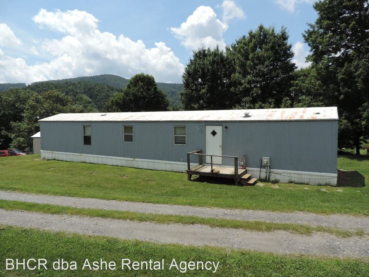 1617 Nettle Knob Rd, West Jefferson, NC 28694, USA 8 unit Rentals