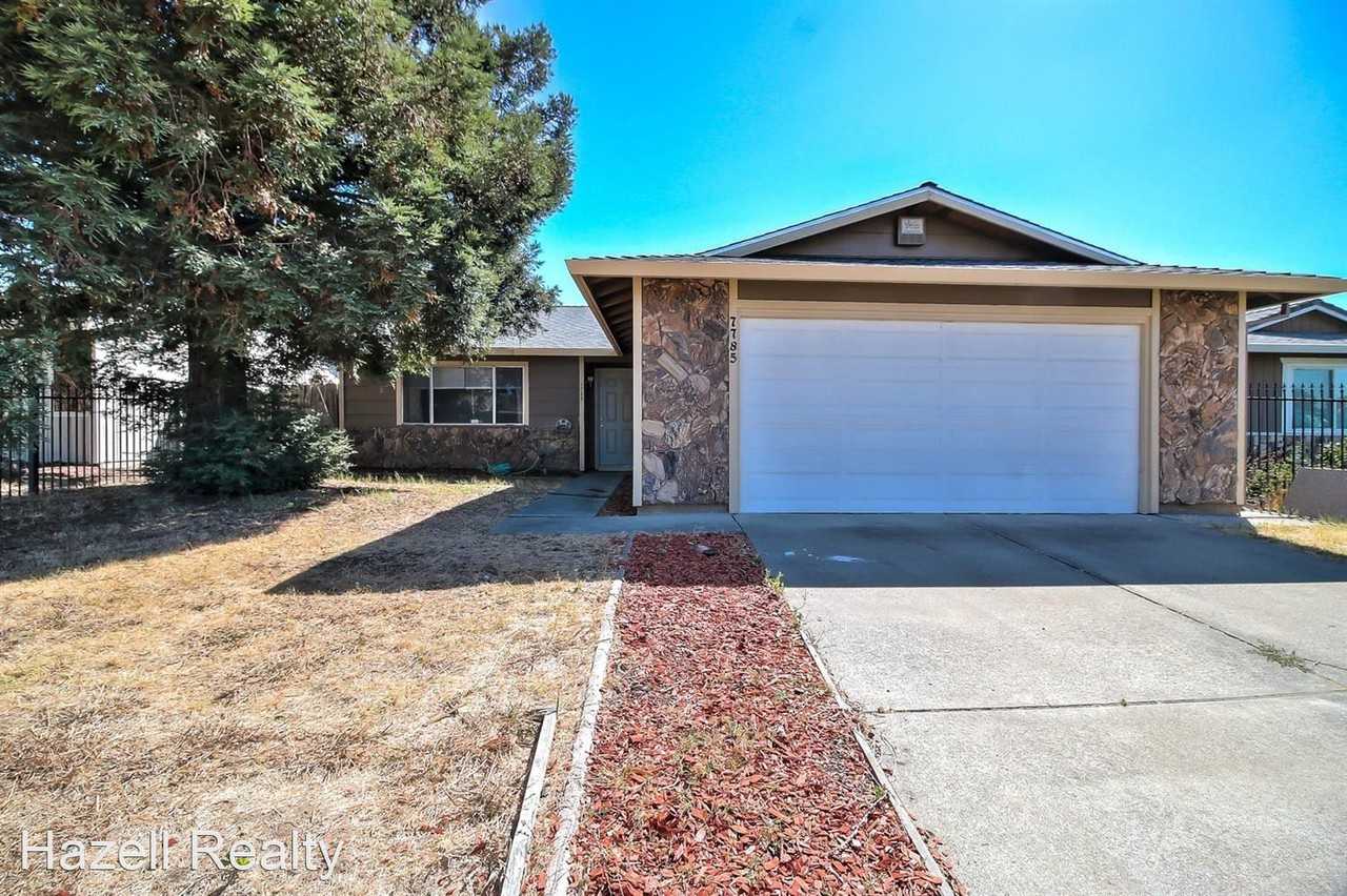 7785 Rock Creek Way - Photo 2 of 20